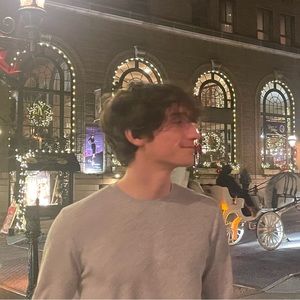 Meet your Posher, Collin